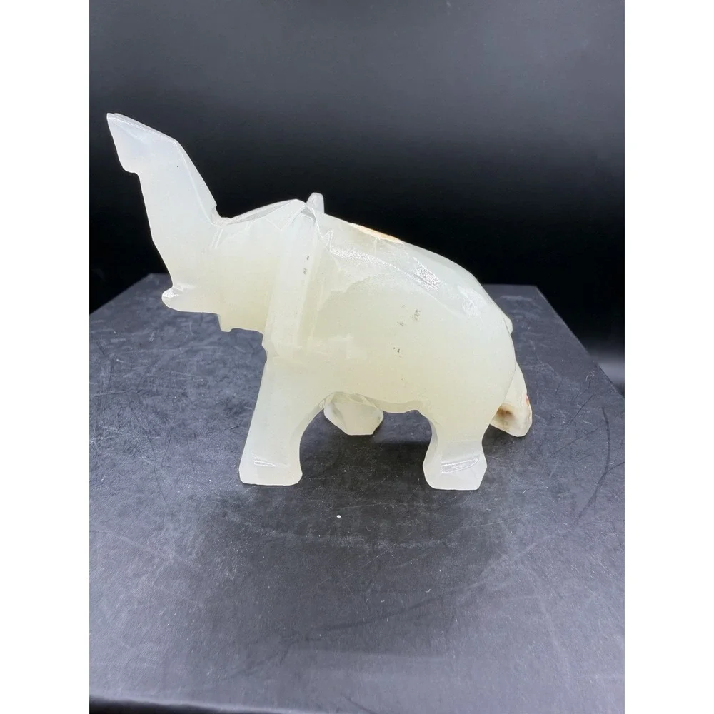 🐘 Hand‑Carved Onyx Elephant Figurine – Vintage Stone Decor – EUC ✨